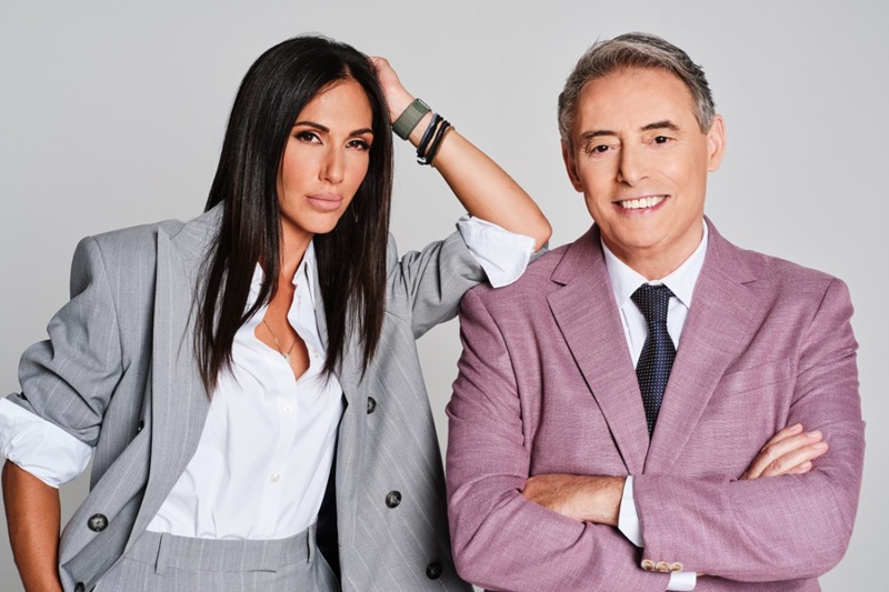 Ρεκόρ σεζόν για την «Κοινωνία Ώρα Mega», χαμηλά οι ειδήσεις του ΑΝΤ1