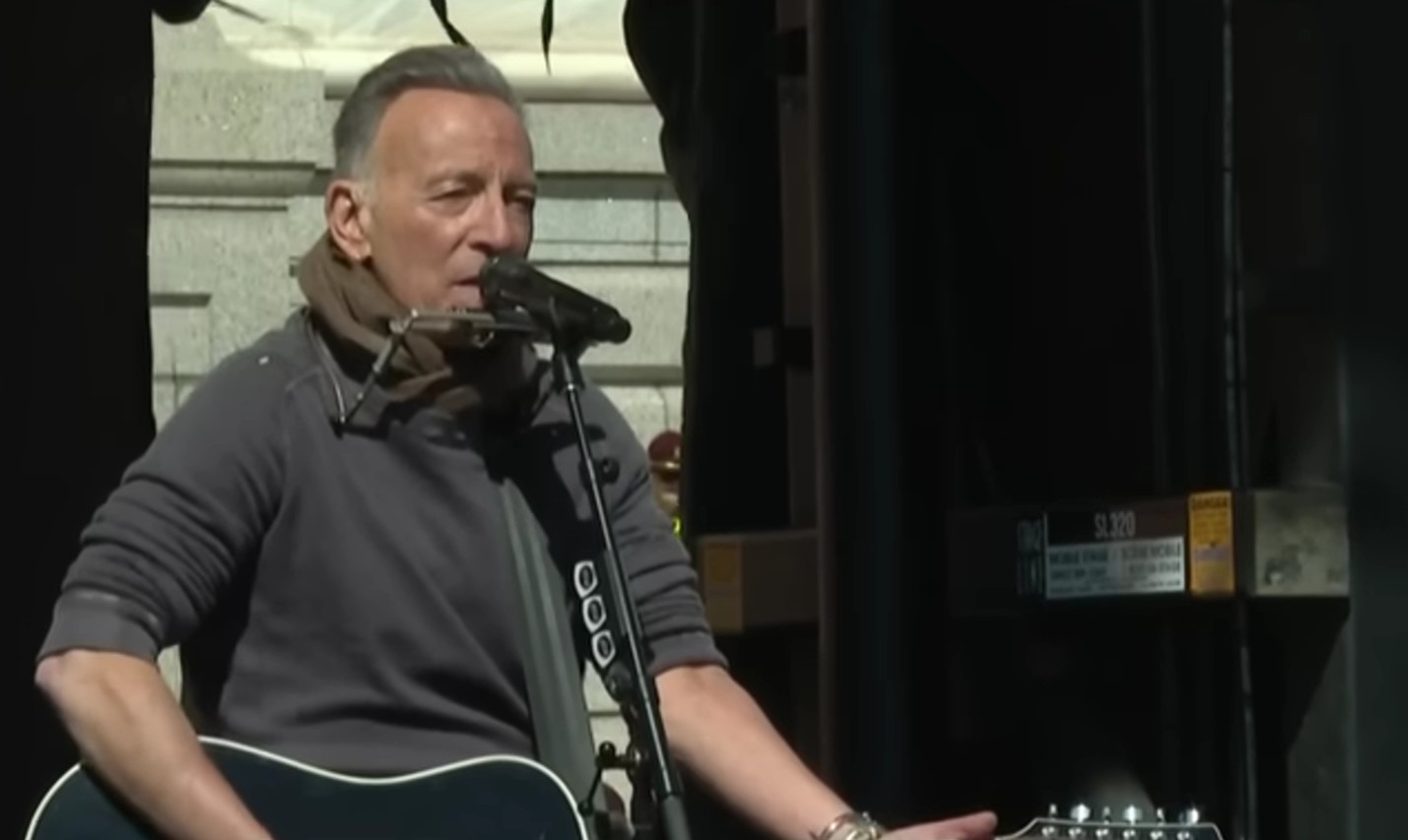 Με το «War» ξεκίνησε την αμερικανική περιοδεία του ο Bruce Springsteen