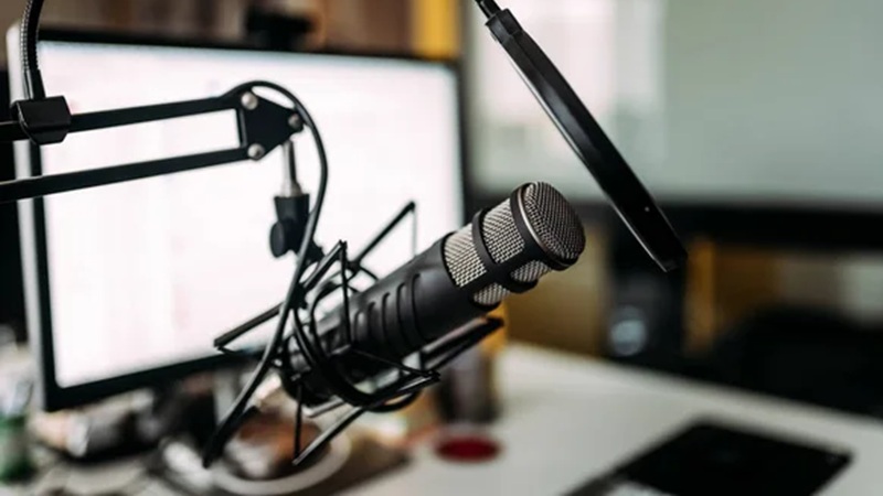 Blackman 103.3 και Λύρα FM 91.4: Σε αναμονή για τα αιτήματα νομιμοποίησής τους