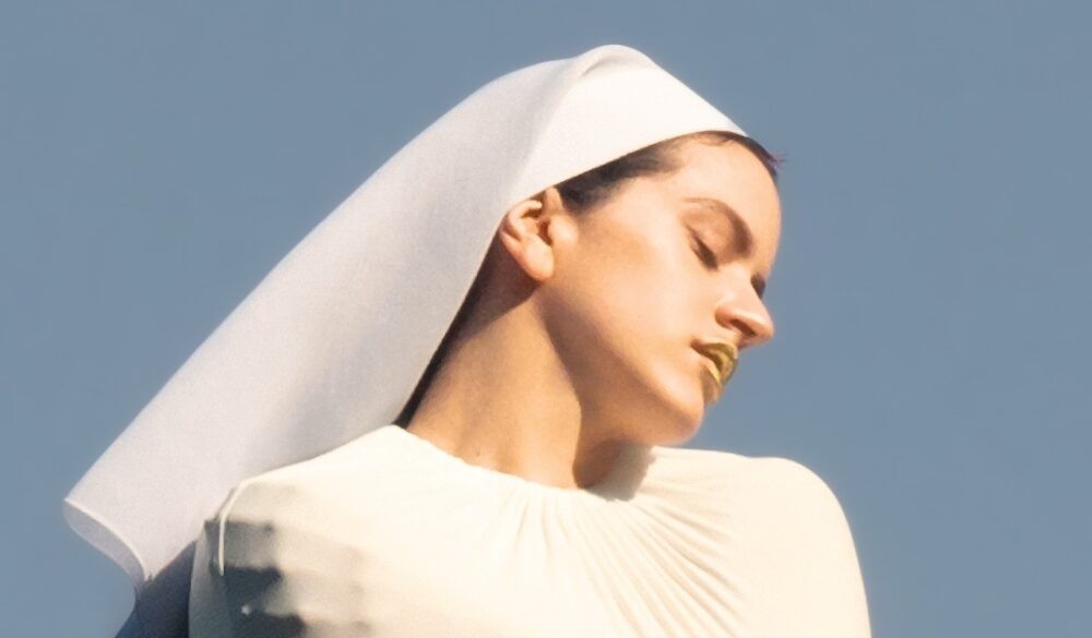 Tο «Φάντασμα της Όπερας». ή το «Lux» της Rosalia