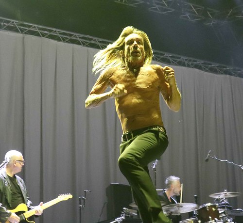 Ο Iggy Pop παρέσυρε επιτέλους και τα ελληνικά ραδιόφωνα