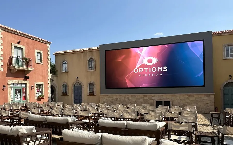 Μετά τα Village ο ΑΝΤ1 πήρε και τα Options & Town Cinemas